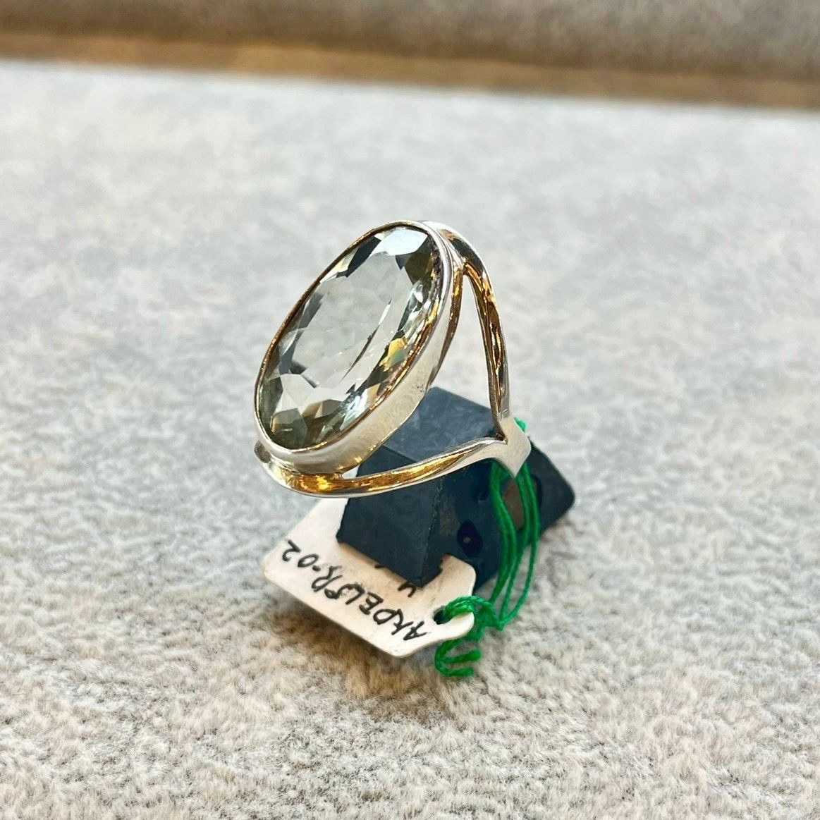 シルバーリング グリーンアメジスト シルバー925 17号 天然石 ハンドメイド オーバルカット 高級感 上品 一点物