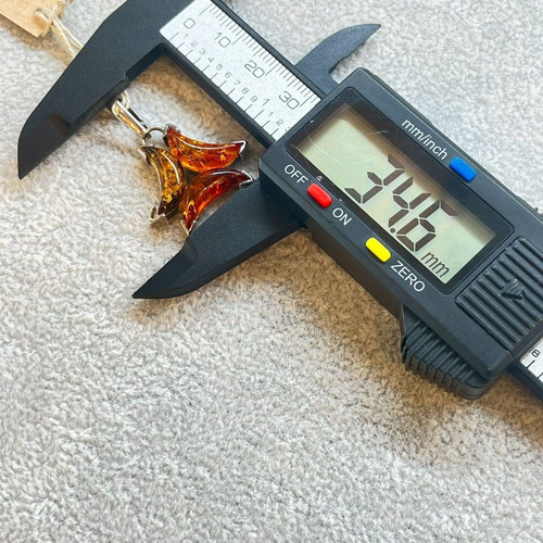 ペンダントトップ ネックレストップ シルバー925 琥珀 アンバー