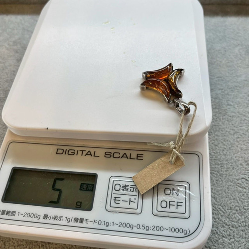 ペンダントトップ ネックレストップ シルバー925 琥珀 アンバー