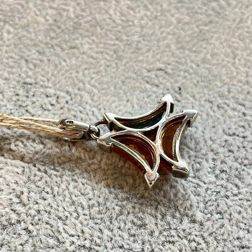琥珀シルバーアクセサリー　レアアンティーク　骨董品オーダーメイド レトロデザイン M0020039-8_600x600_crop_center