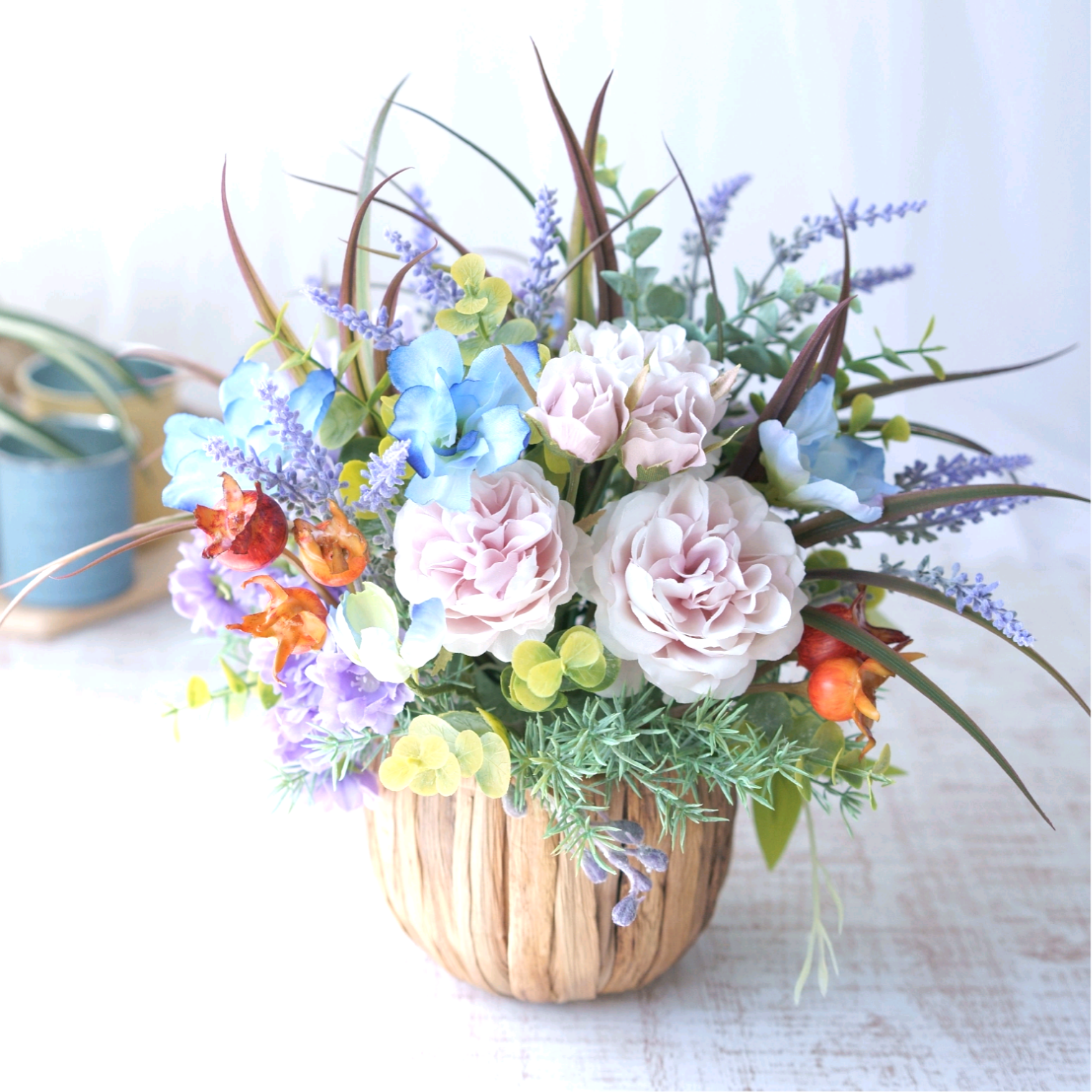 数量限定【ローズとデルフィニウム　爽やかバスケットアレンジ】アーティフィシャルフラワー　ラベンダー　爽やか