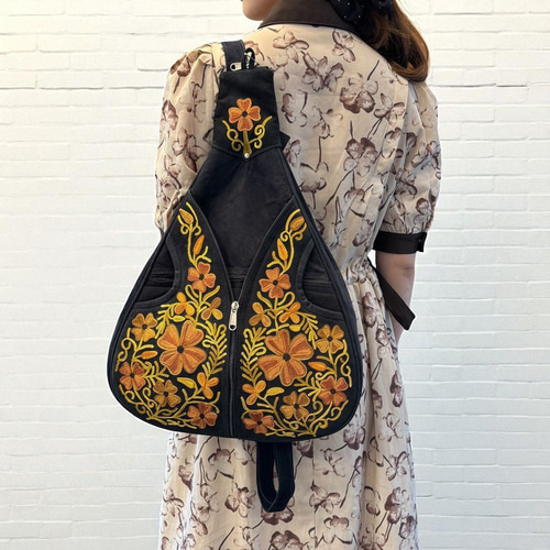 2WAY バッグ リュック ワンショルダー 刺繍入り ベルベット素材 花柄