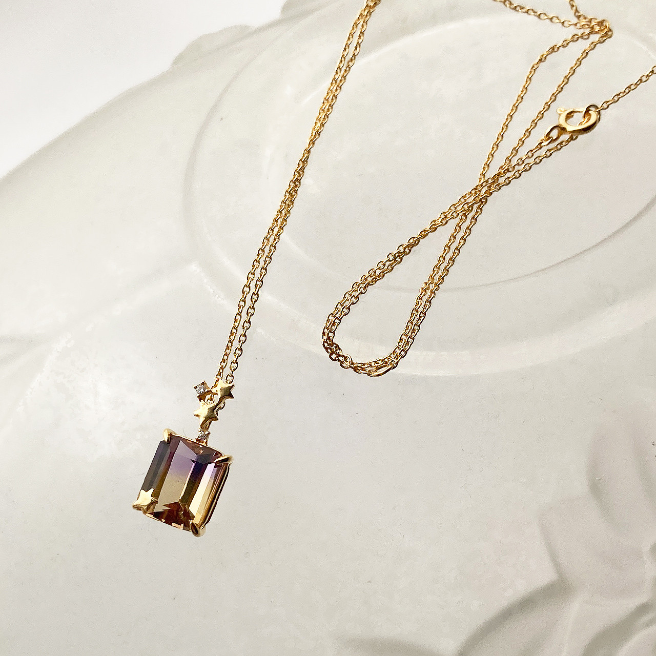 空のペンダント　夕暮れ