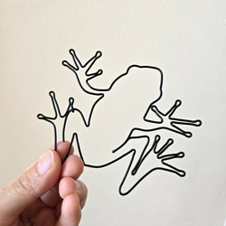 ワイヤーアート 壁飾り 【 カエル 】 かえる 飾り 壁面 ワイヤークラフト ウォールデコ インテリア雑貨 雨 かわいい 4枚目の画像