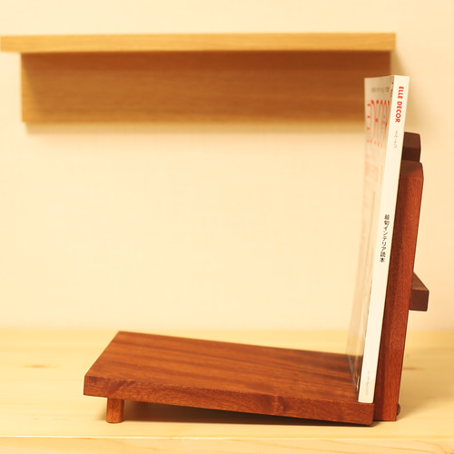 受注製作・限定品 1冊でも本が倒れない、美しく佇むブックシェルフ