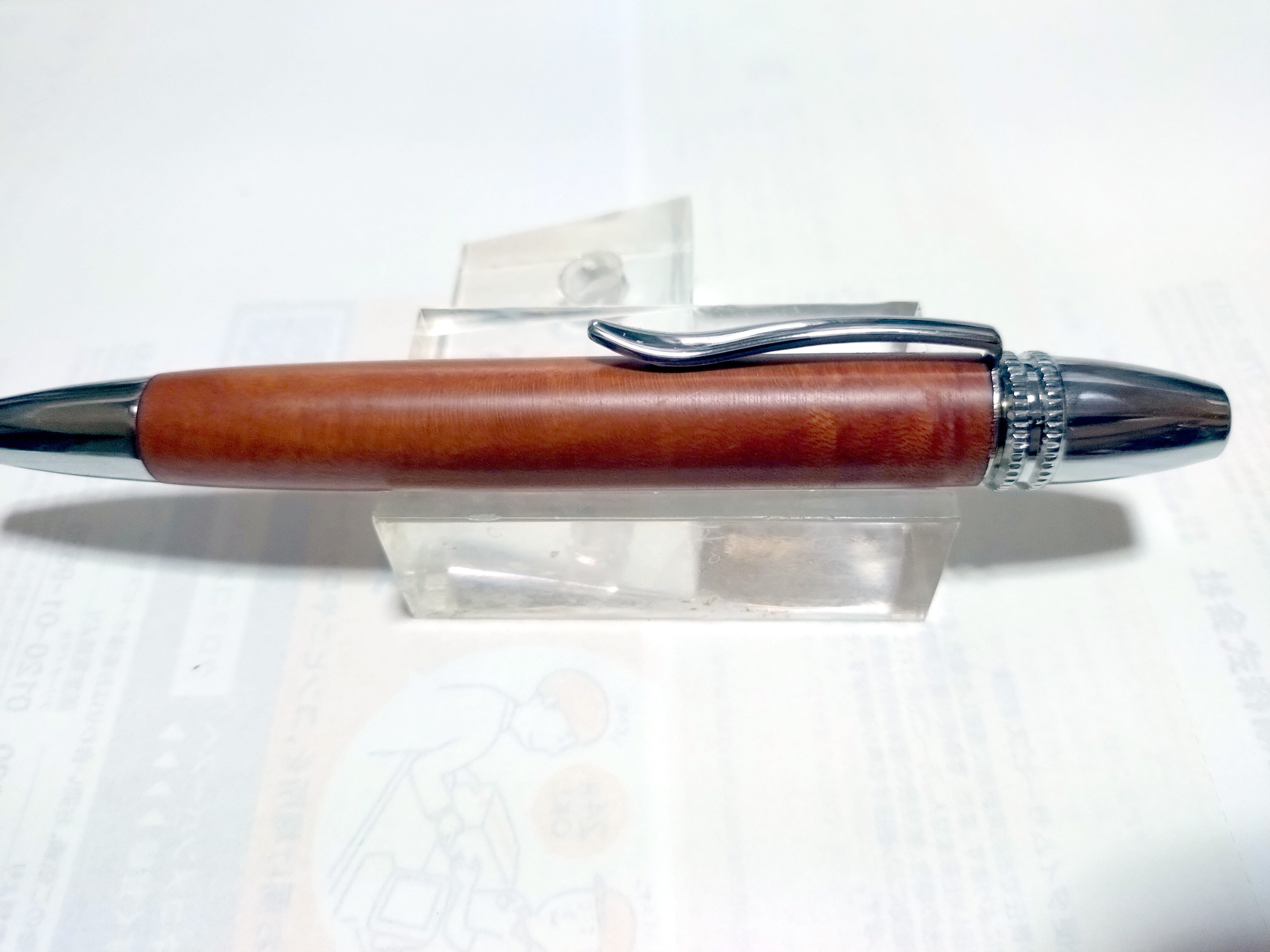 ブライヤー　レア材　パイプの素材　ジェットストリーム芯