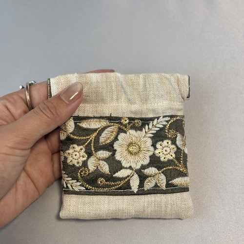 バネ口ポーチ｜インド刺繍リボンの小物入れ ポーチ Mirra 通販