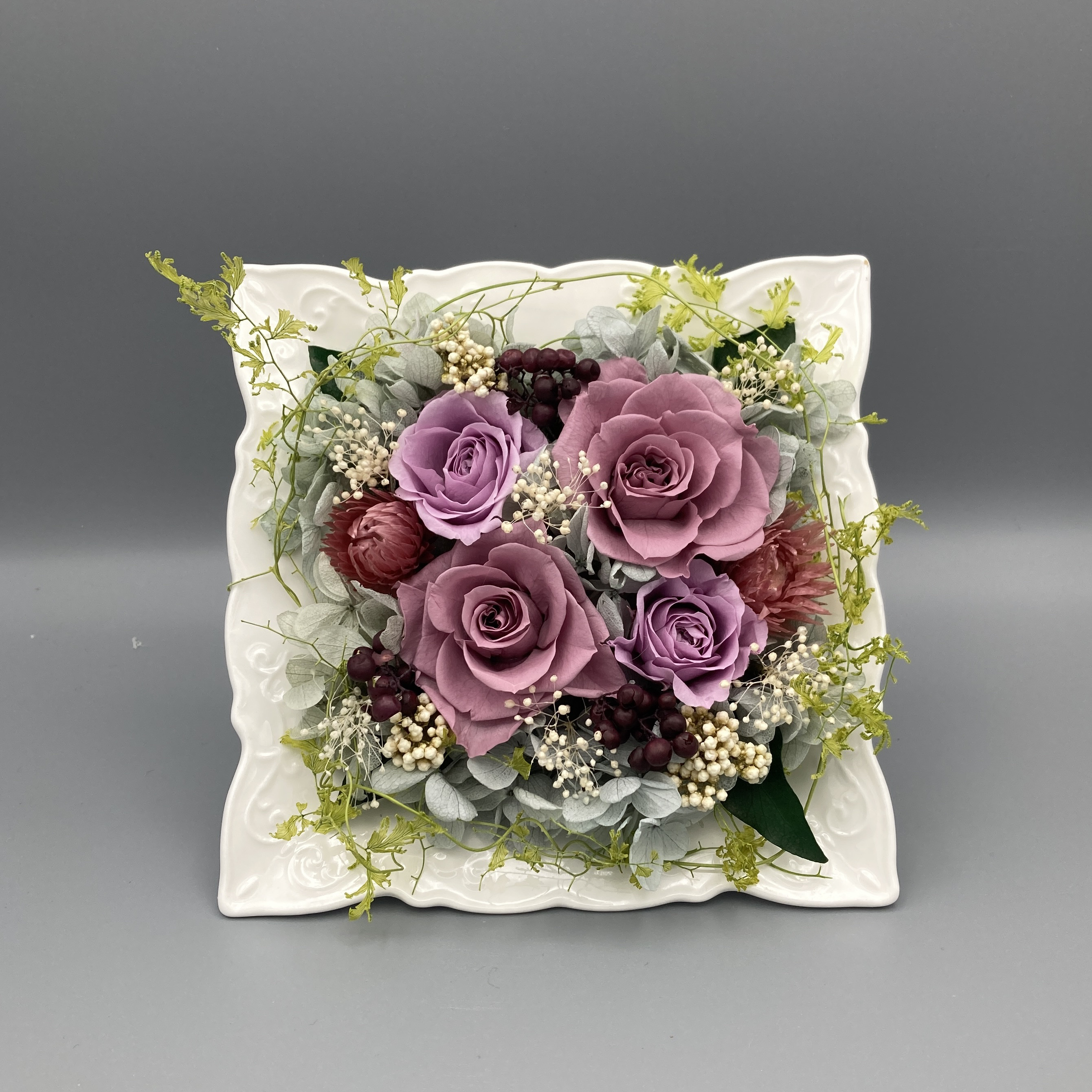 【プリザーブドフラワー】上品くすみローズのスクエアアレンジメント｜母の日・誕生日・結婚祝い・新築祝いギフト