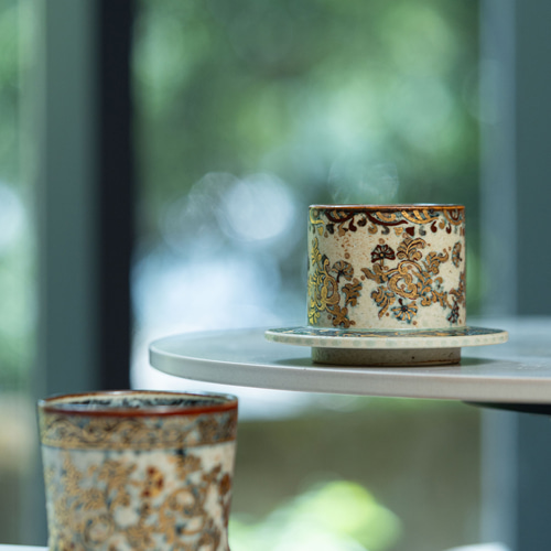 詩瓷集の新作・中国唐風青花磁器手作コーヒー器具「ケーキドリッパー