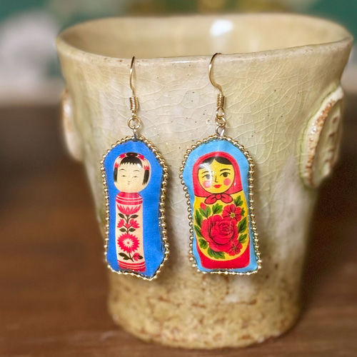 こけしとマトリョーシカのピアス / イヤリング 秋 オータム 個性派