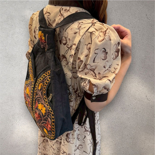 リュック 2WAY バッグ ワンショルダー 刺繍入り ベルベット ブラック