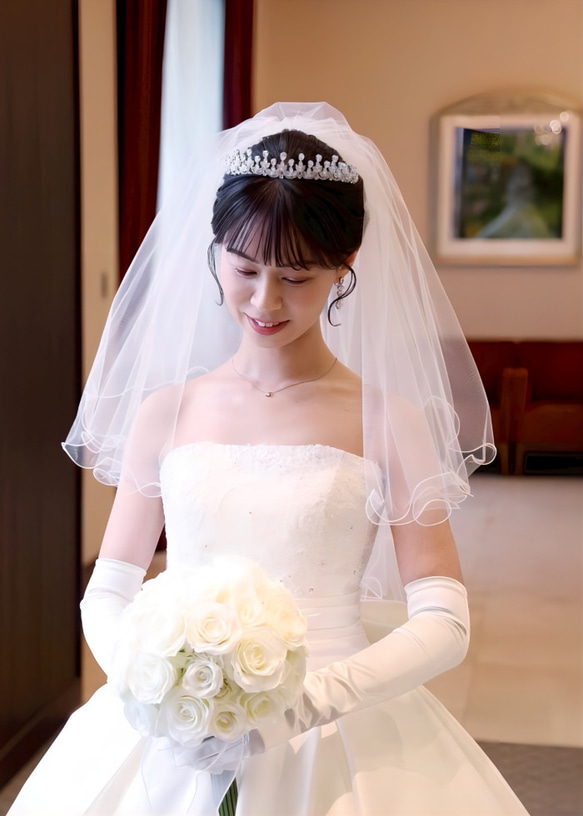 G134　結婚式　ジルコニア　挙式　ウェディング　ビジュー　プリンセス　王冠　ダイヤモンド風　大きめティアラ 4枚目の画像