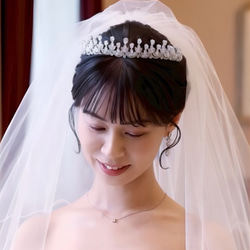 G134　結婚式　ジルコニア　挙式　ウェディング　ビジュー　プリンセス　王冠　ダイヤモンド風　大きめティアラ 1枚目の画像