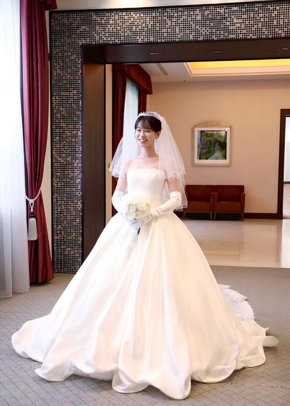 G134　結婚式　ジルコニア　挙式　ウェディング　ビジュー　プリンセス　王冠　ダイヤモンド風　大きめティアラ 5枚目の画像