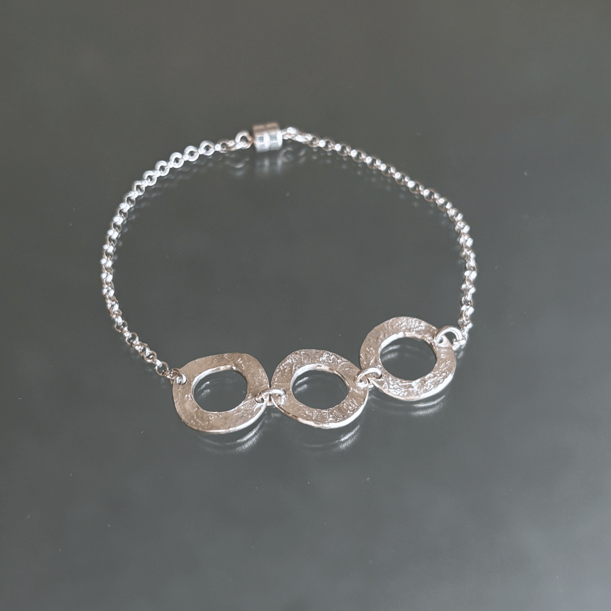ブレスレット シルバー シンプル アレルギー対応 マグネット留め具 サークル 人気 純銀 B3