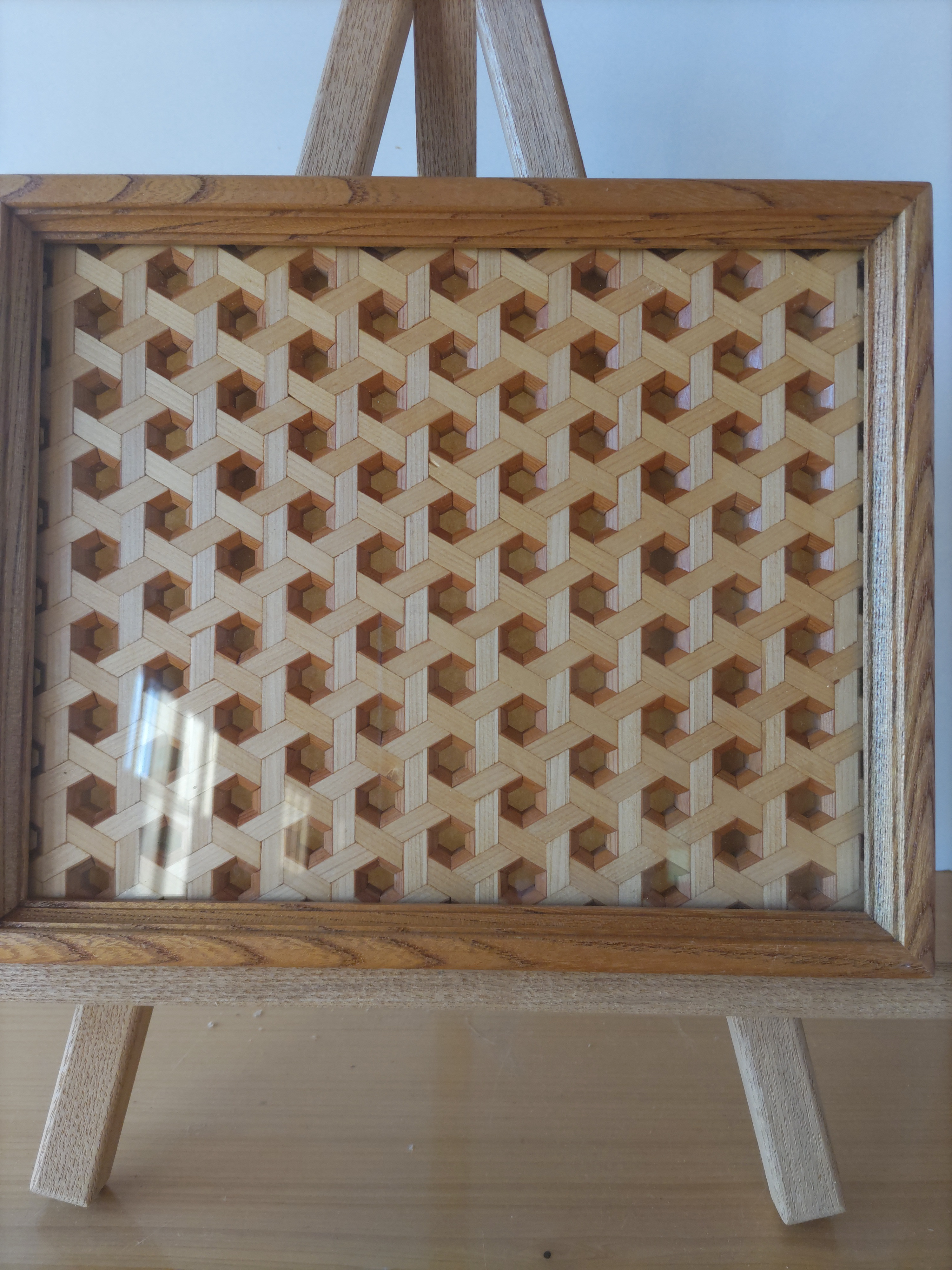 一点物の輝き｜面取目潰本捻組籠目組子細工 インテリアアート