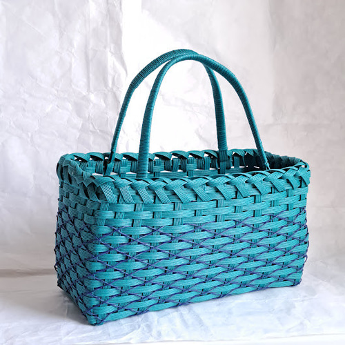 かけあみのクラフトバンドかごバッグ ターコイズブルー かごバッグ