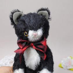 タキシード猫白黒ネコちゃん　ハンドメイド　テディベア　作家 mini タキシード猫（B）15cm ぬいぐるみ すずきまみ 通販 19733694