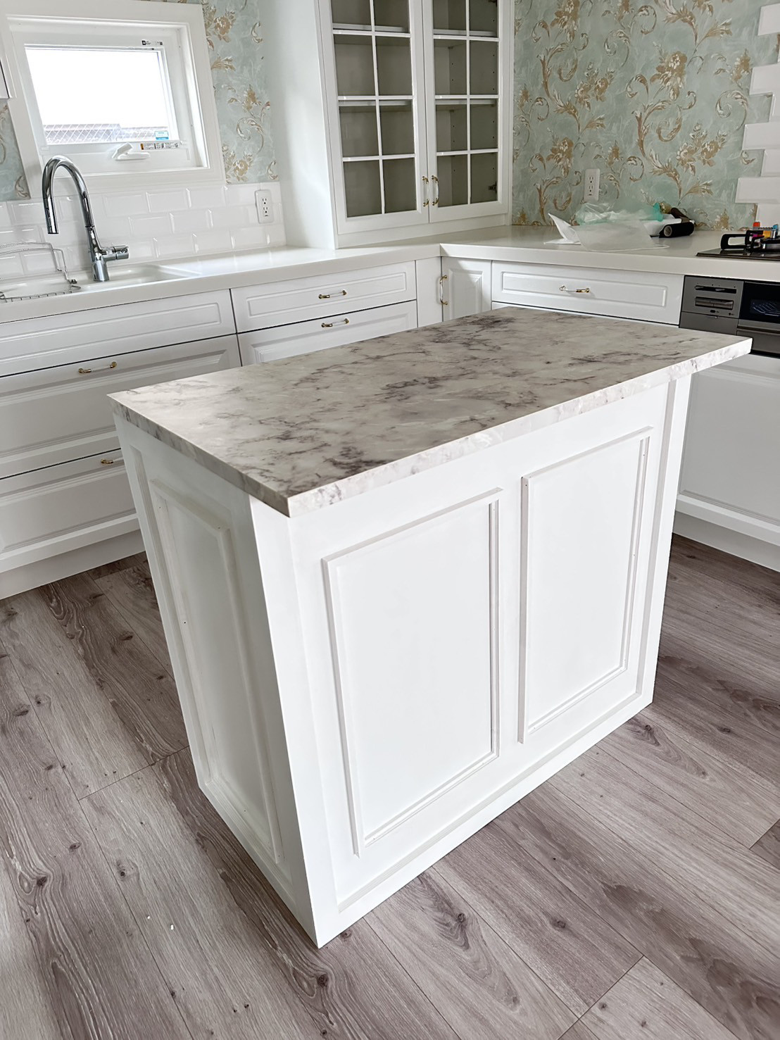 アイランドテーブル　カウンター　キッチンカウンター　受付カウンター