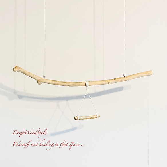 流木止まり木  シンプルな天然流木の小鳥の止まり木 吊り下げタイプ インコ 鳥 ブランコ 自然木 N56 5枚目の画像