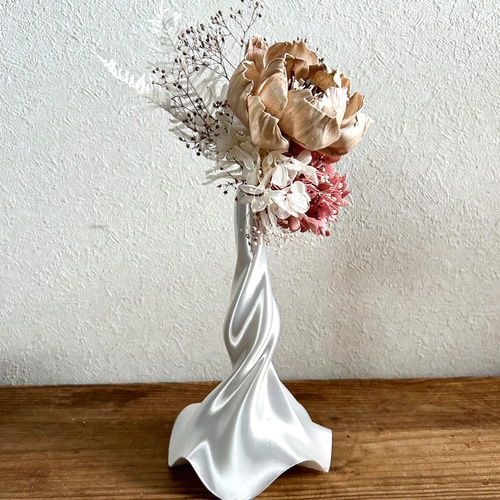 ドレスのような花瓶 一輪挿し・花瓶・花器 Rio 通販 19734213｜Creema