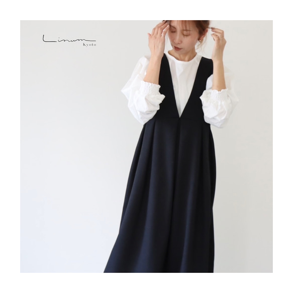 【SM〜LL・着丈出し+10cmまで】ウールライクで新登場後ろ姿が可愛いバックボタン　ジャンパースカート(ブラック) 4枚目の画像