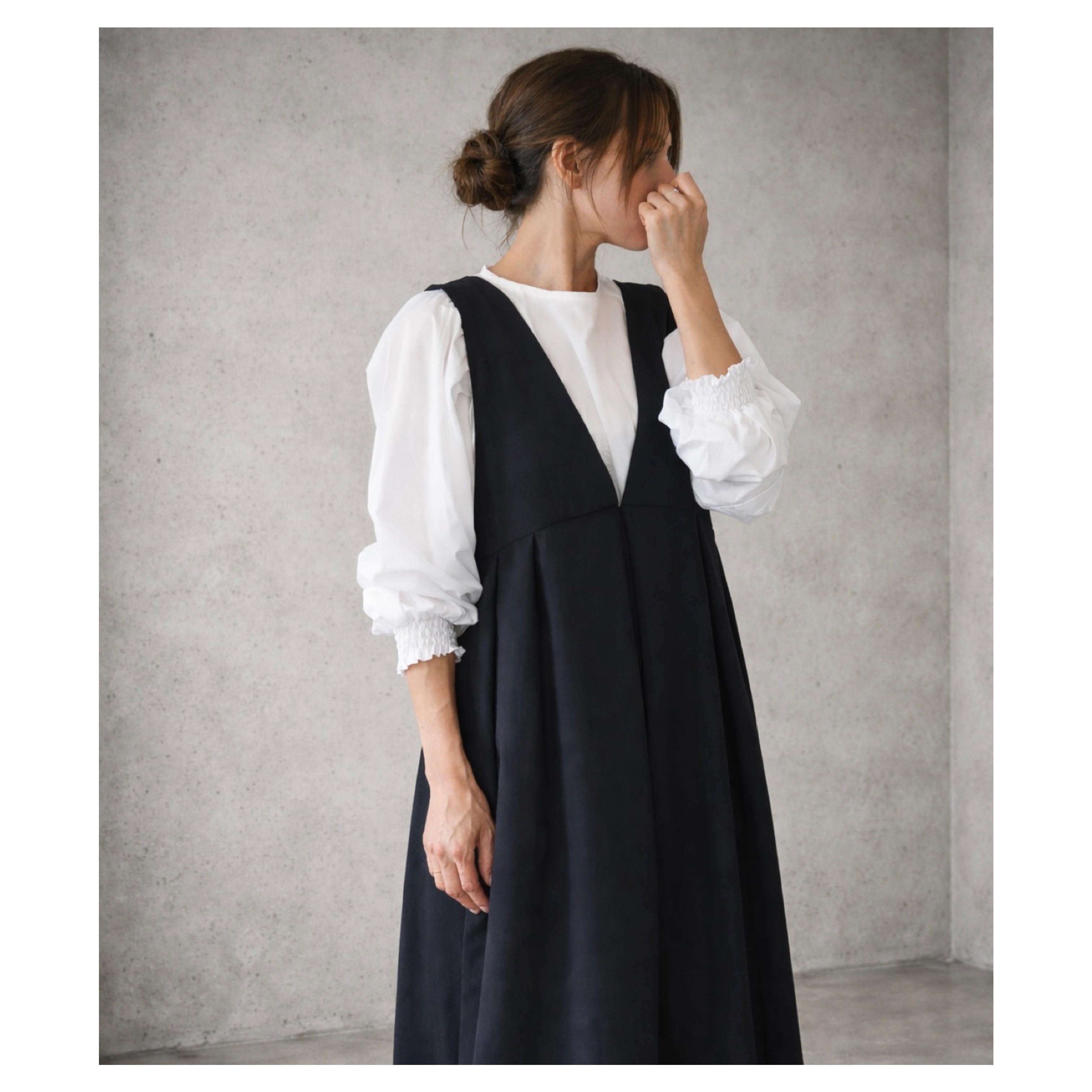 【SM〜LL・着丈出し+10cmまで】ウールライクで新登場後ろ姿が可愛いバックボタン　ジャンパースカート(ブラック)