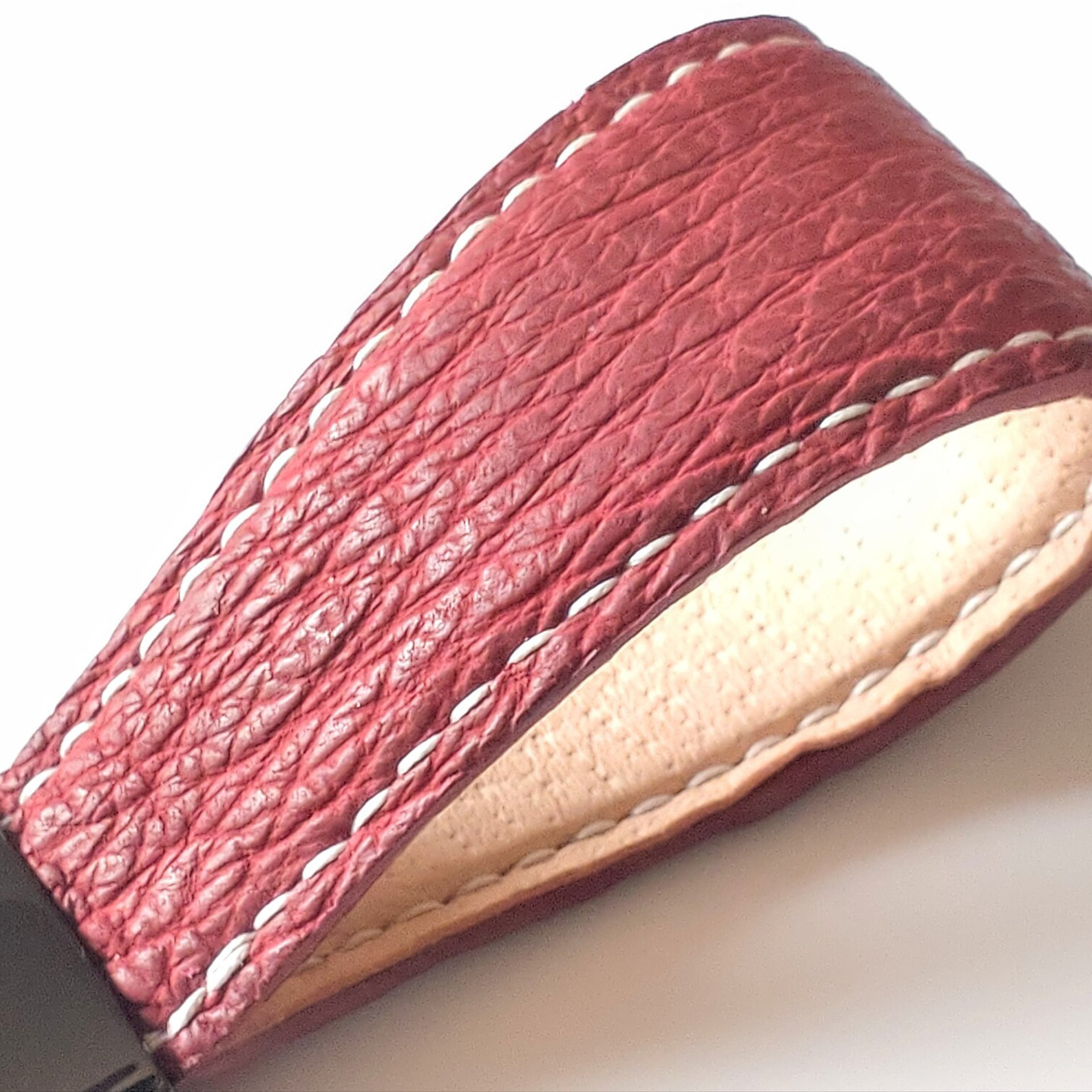 【バッグのアクセサリーにも】サメ革キーホルダー