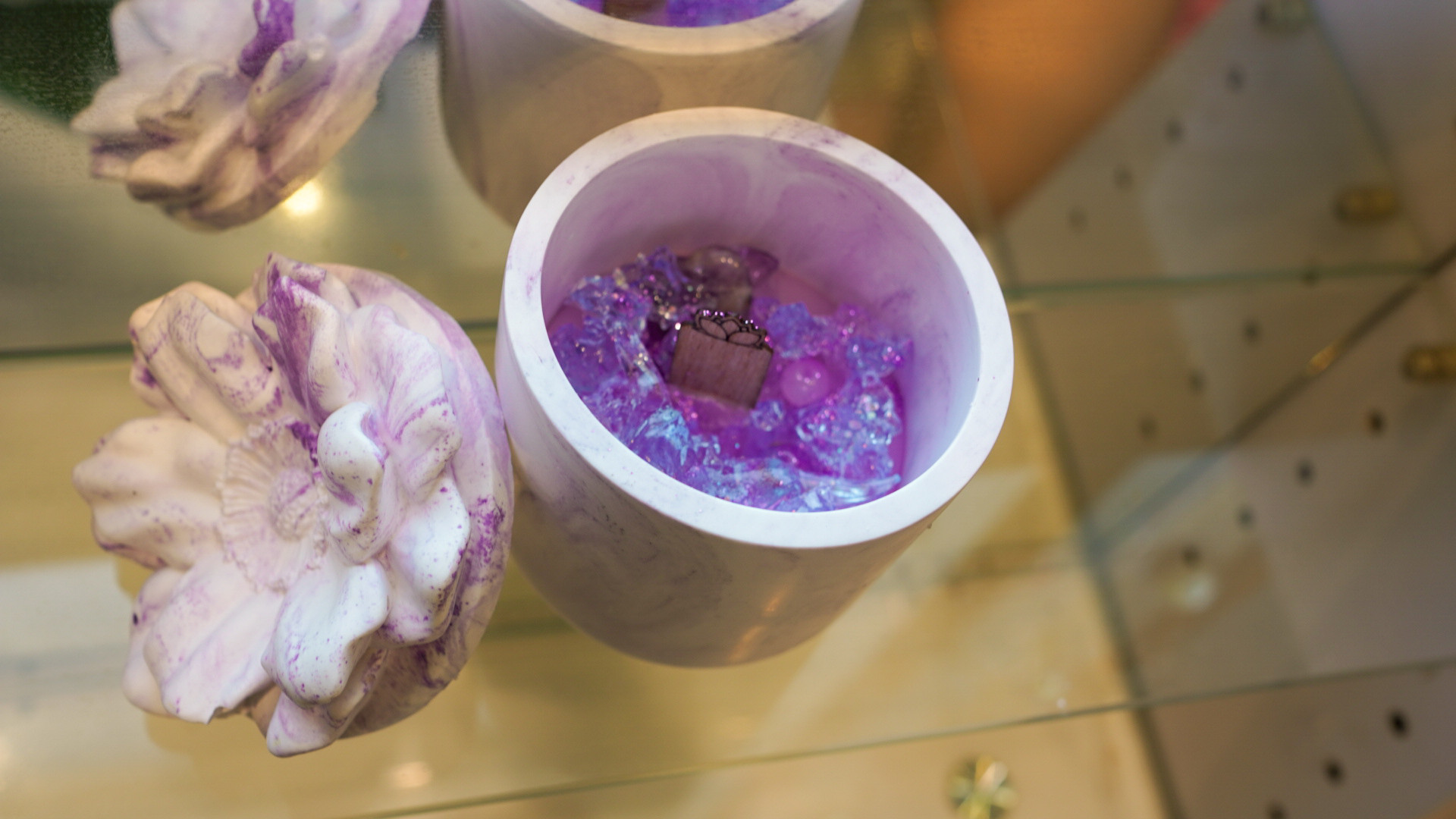 フラワーアロマキャンドル　アメジスト入り