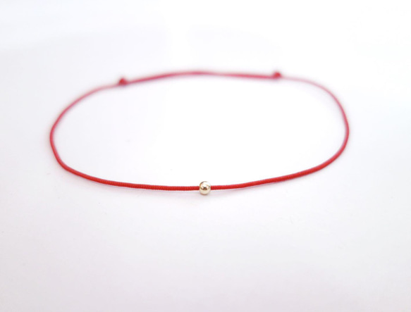 大好評★K14YG/14金★赤い糸幸せ良いご縁に恵まれるお守り重ね付けにもゴールドボールミサンガブレスレットアンクレット 4枚目の画像