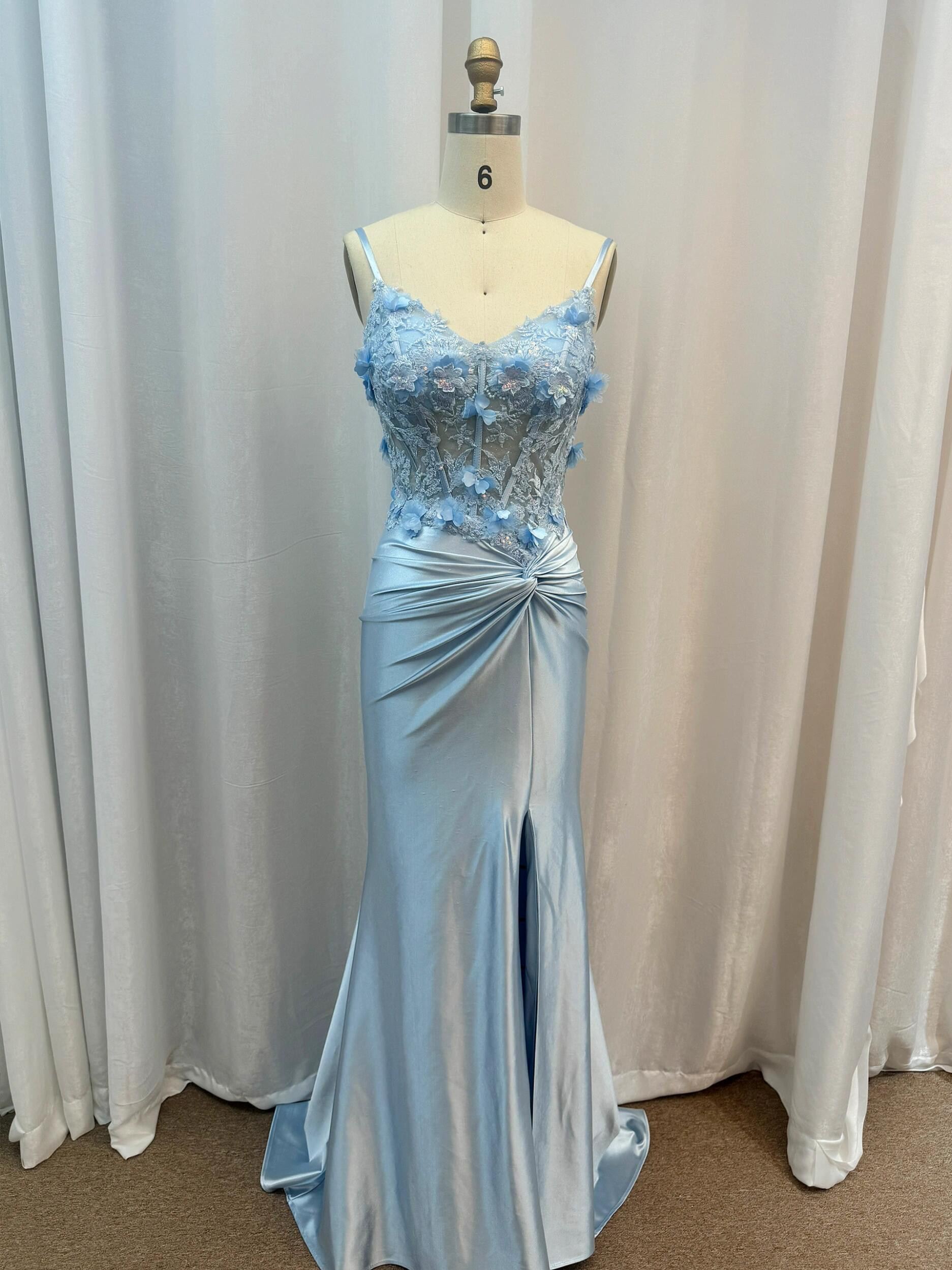 ベストセラー　水色　サテン　本命ドレス制作　お花飾り　チャック　レース付きフリルスカート　合コンパーティードレス　二次会