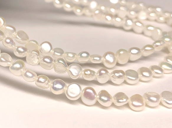 【淡水パール】バロック　4~5mm　10粒　 ハンドメイド素材 1枚目の画像