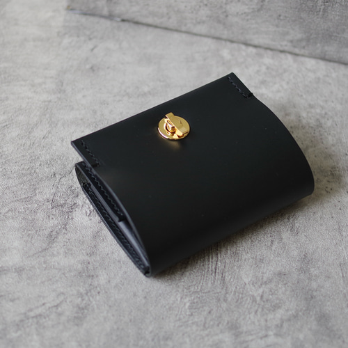 高級革〉たっぷり収納手のひらサイズのミニ財布（イタリアンレザー