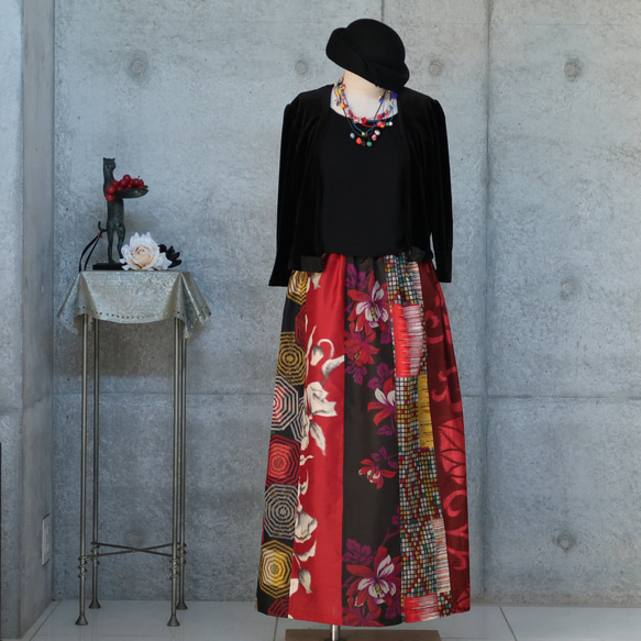 A*Y様 期間限定値下げ・ケニスカ(着物リメイク) 花柄ロングスカート 96d1a2585431cc991cb408264b5609