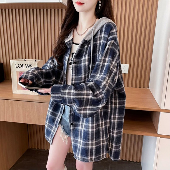 女性の服の2025新モデルの春と秋のゆったりとしたカーディガンフード