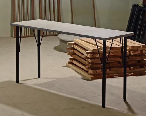 カウンターデスク｜横幅140cm｜ライトグレー｜薄塗りモルタル｜四角脚 カウンターデスク｜横幅140cm｜ライトグレー｜薄塗りモルタル｜脚