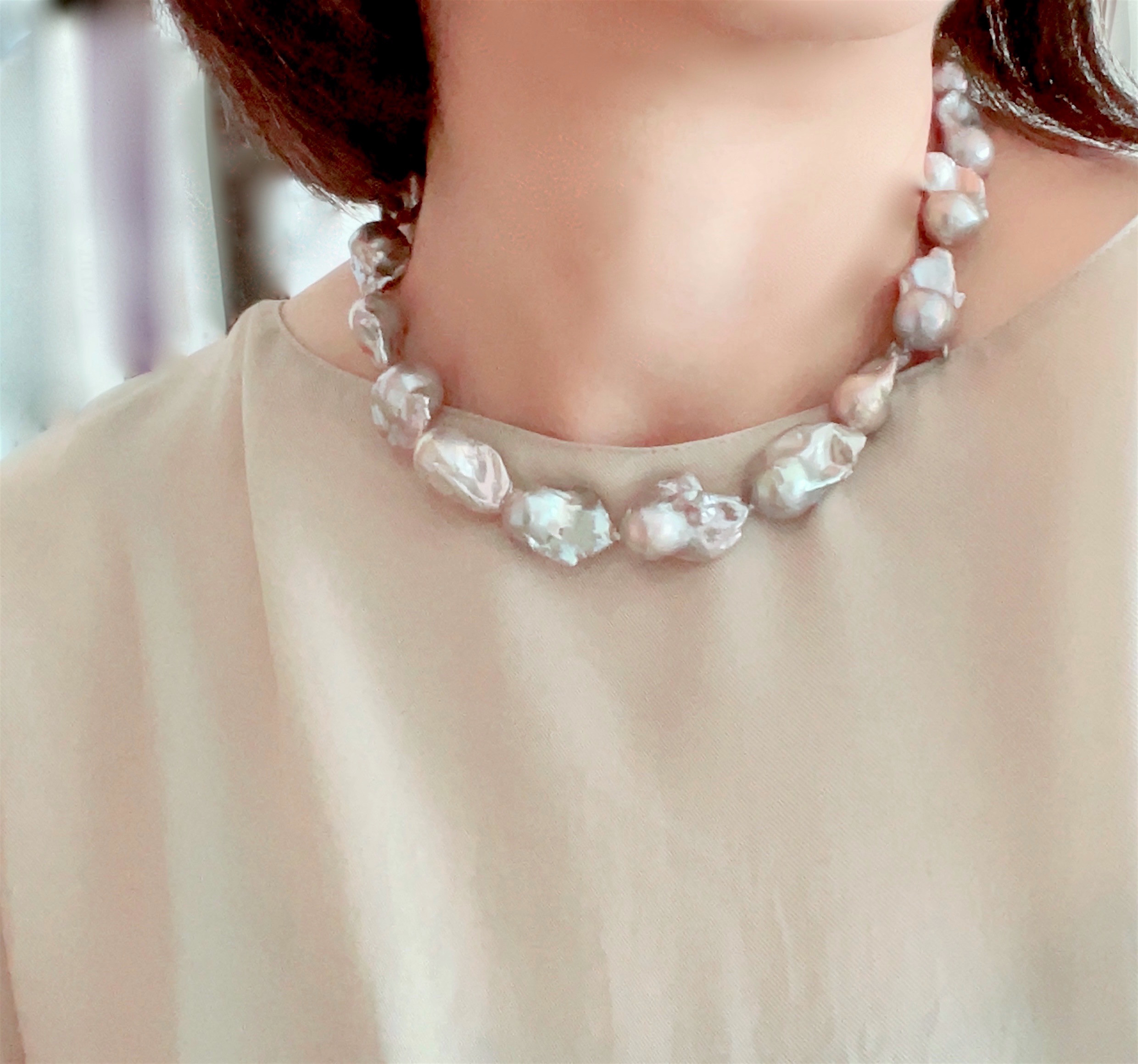 オイスターパールのチョーカー　シルバー（染め） 中粒 1点のみ