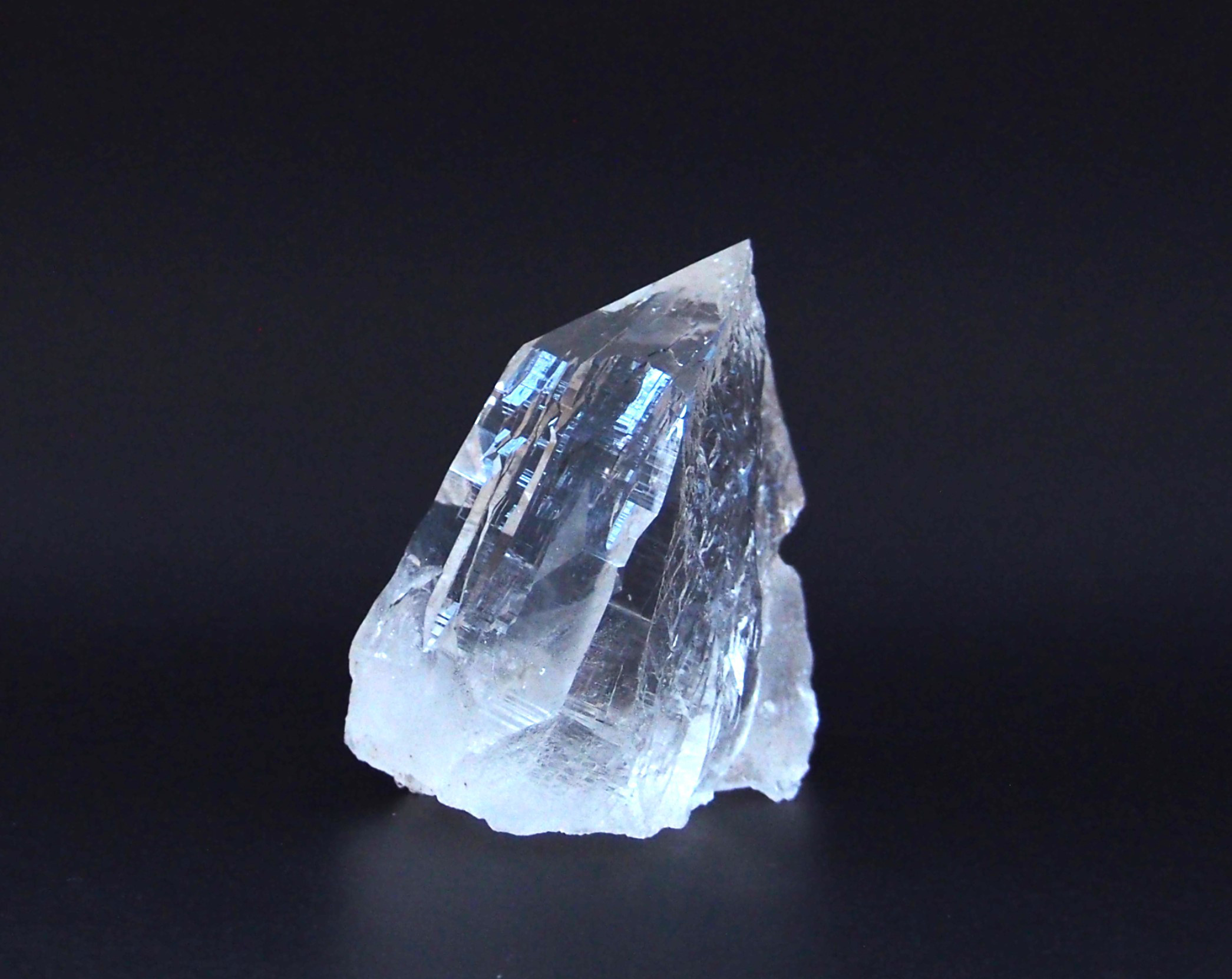 ガネーシュヒマール産水晶原石