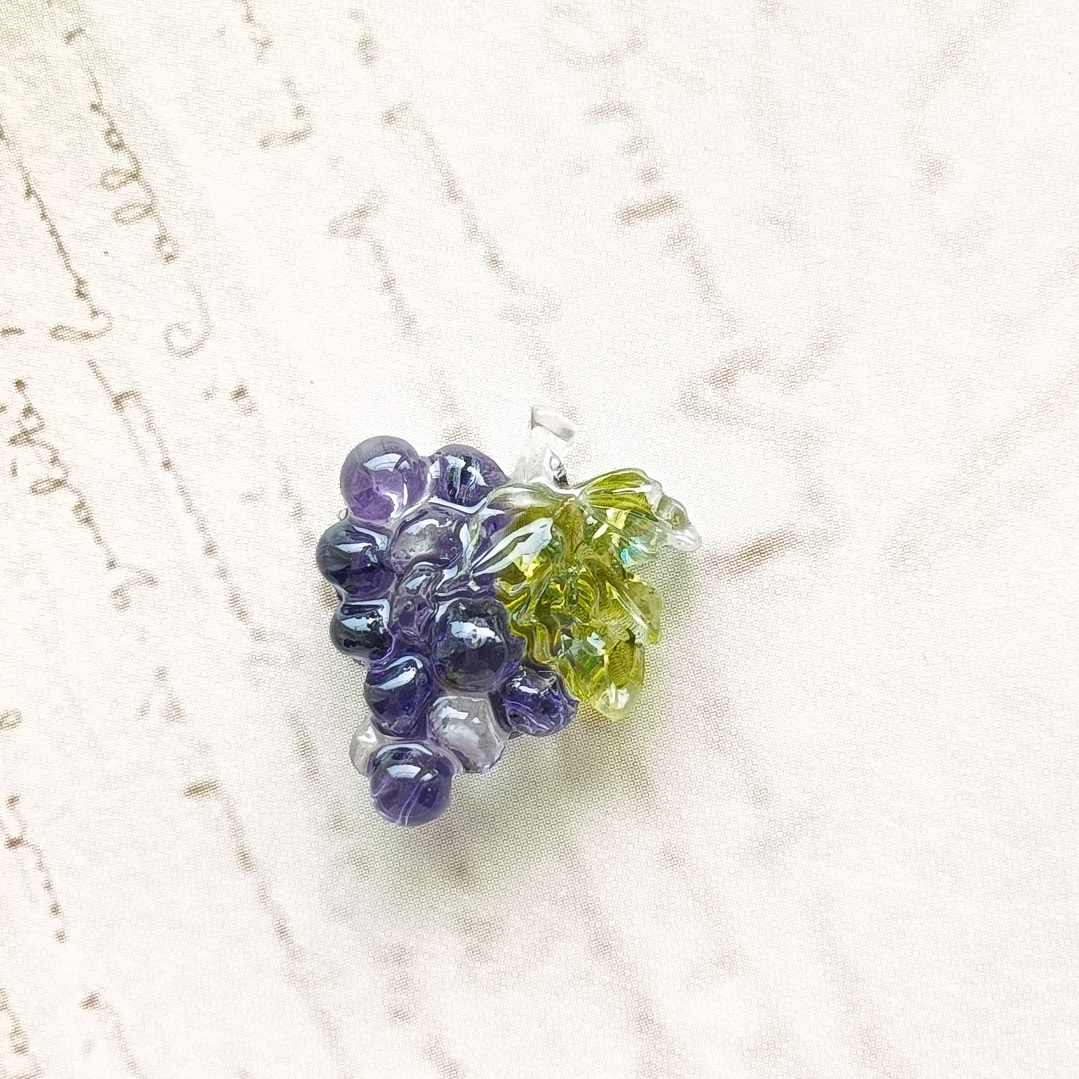 〜葡萄のJewelイヤリング〜　ぶどう　ブドウ　薔薇　フルーツ　果物　桃　クリア　キャンディー　飴　フラワー　チェリー