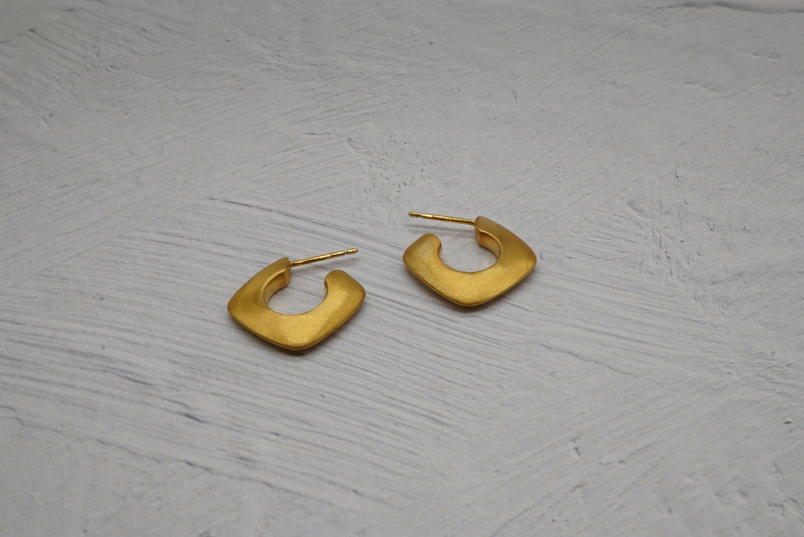 ルーム403 / K18gp