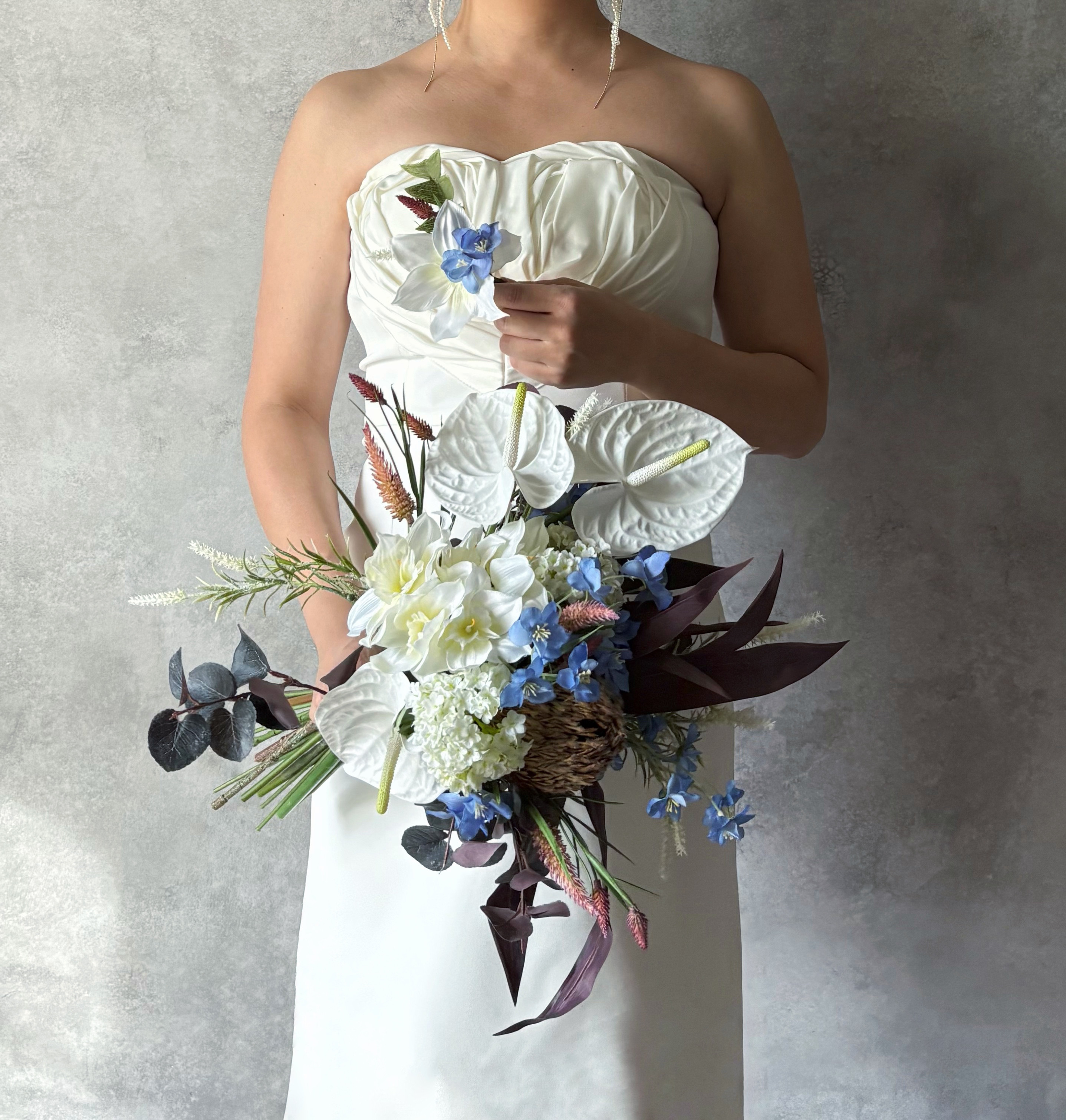 大胆で大人な配色のおしゃれなウェディングブーケ/造花高級造花　アーティフィシャルフワラー/前撮りブーケ