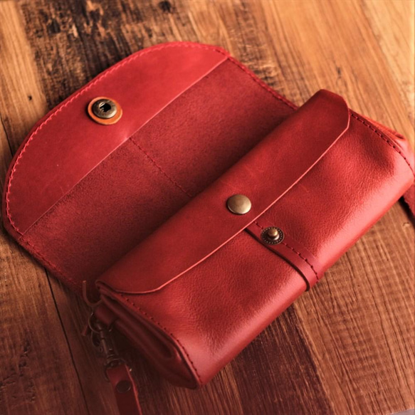 Novia｜手風琴長夾改良型皮夾斜背包【6色牛革】免費縫線與刺繡客製・免費加名・含肩背帶・日本製｜sb-20 第5張的照片