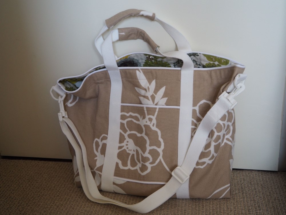 【値下げ】ショルダー付きトートバッグ　3.