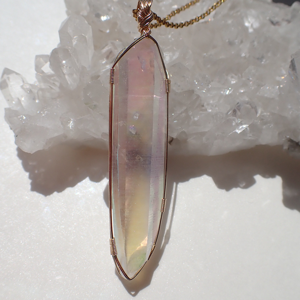 女神巻き®︎エンジェルオーラクリスタルのペンダントトップ