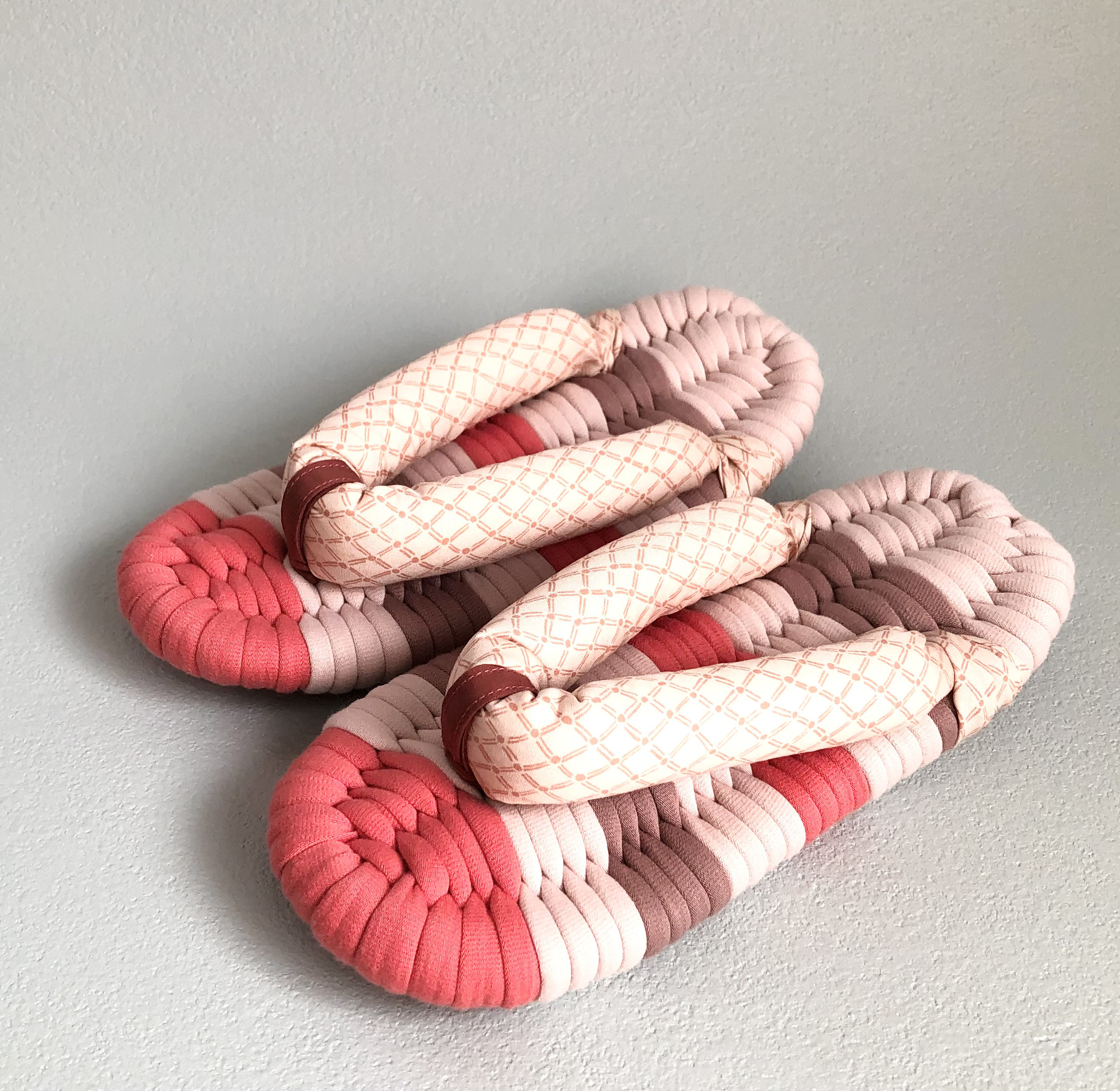 布ぞうり✳︎ Msize(23.5㎝)ピンクとピンクの菱形鼻緒　ルームシューズ