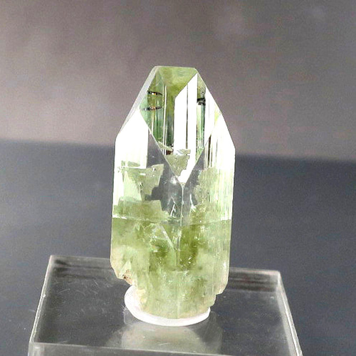 アポフィライト（魚眼石） ポイント レモンカラー レア【一点物】透明