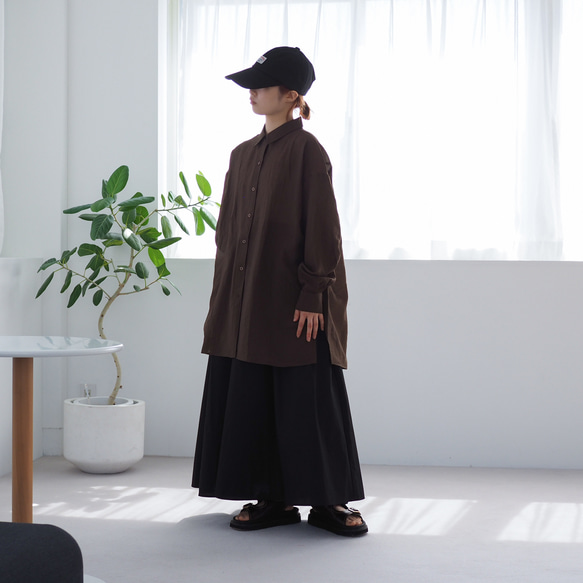 大人のシアーワッシャーブラウス ブラウン 体型カバーにも(長袖シャツ) 4枚目の画像