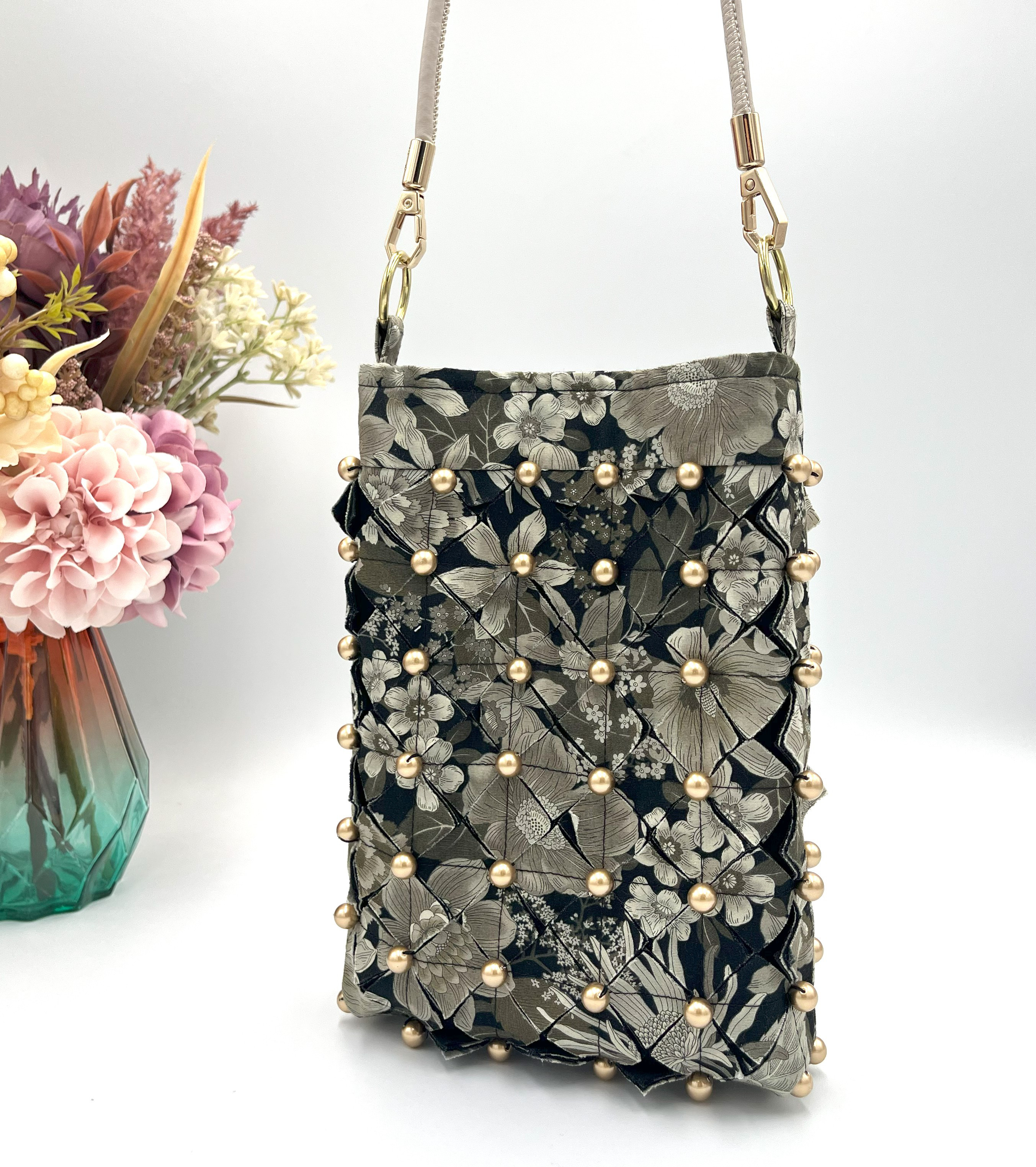 携帯POUCH『黒花柄＆Black×MatteGold』　ショルダーポーチ