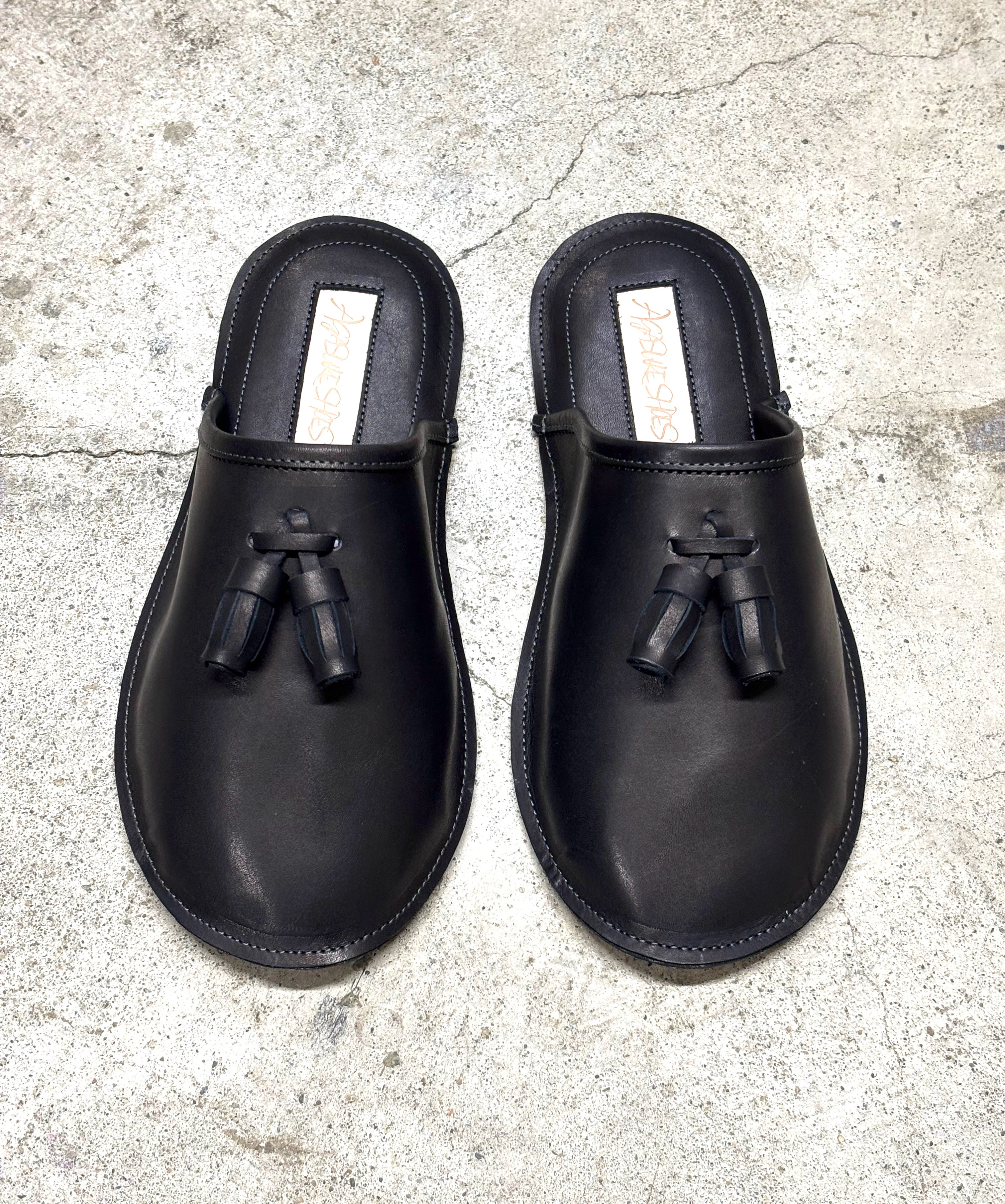 提灯タッセル付きレザースリッパ　#黒（選べるタッセル　黒/ヌメ）