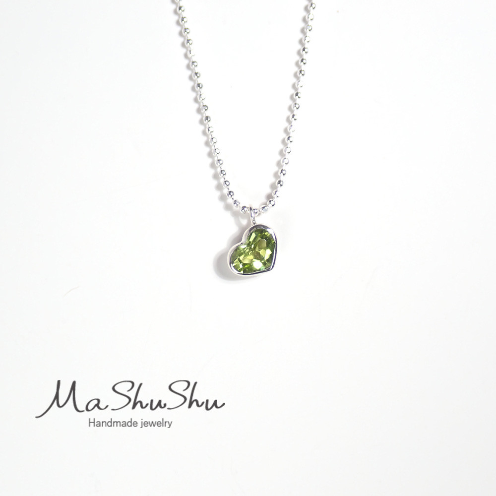 【一点もの】ネックレス　ハートのペリドット   -シルバー